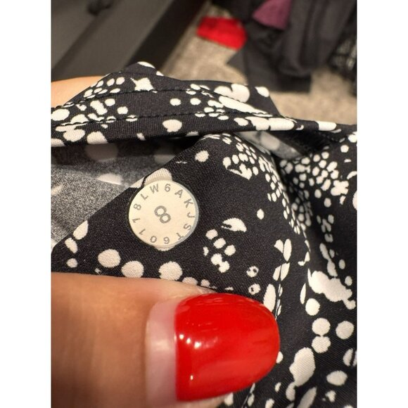 Lululemon Fast Free Crop II *Nulux 19" Chirasu Black Sz 8 EUC - Picture 6 of 6